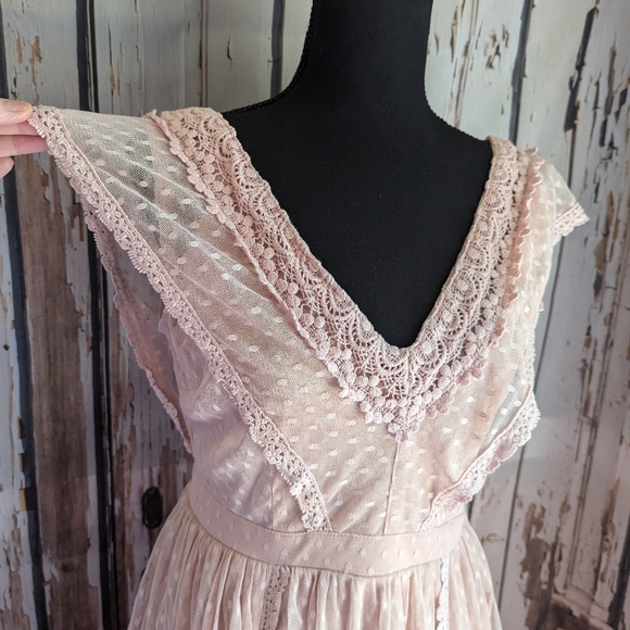 Sale Lace and Beads maxi dress - Picture 13 of 16